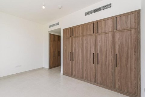 Huvila Town Square, Dubai, Arabiemiraatit 4 makuuhuonetta, 254 m2 № 703322 - kuva 6