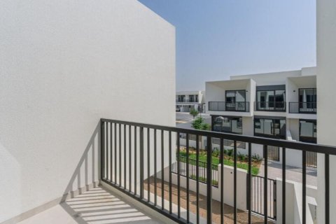 Huvila Town Square, Dubai, Arabiemiraatit 4 makuuhuonetta, 254 m2 № 703322 - kuva 11