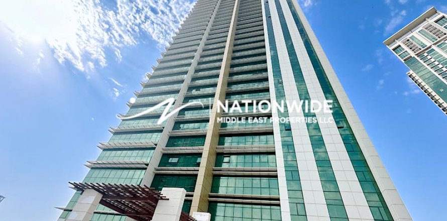 Abu Dhabi, UAE의 아파트 침실 2개, 142제곱미터 번호 691712