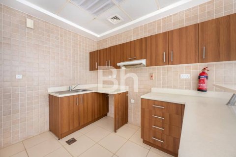 Lägenhet till försäljning i Dubai Marina, Dubai, UAE 1 sovrum, 85 kvm Nr. 645314 - fotografi 13