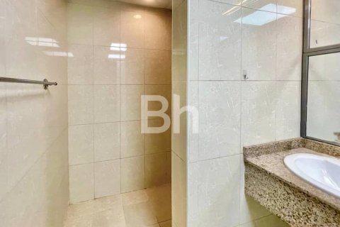 Byt v Jumeirah Lake Towers, Dubai, SAE 1 ložnice, 90 m² Č.: 645313 - fotografie 8