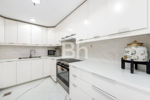 דירה להשכרה ב Jumeirah Lake Towers, Dubai, איחוד האמירויות  3 חדרי שינה, 181 מ"ר, מספר 645317 - תמונה 4