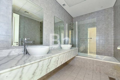 Maison de ville à louer à Jumeirah Village Circle, Dubai, EAU 4 chambres, 231 m2 № 645315 - photo 7