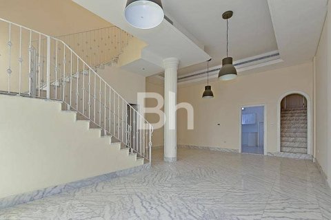 Maison de ville à louer à Jumeirah Village Circle, Dubai, EAU 4 chambres, 231 m2 № 645315 - photo 3