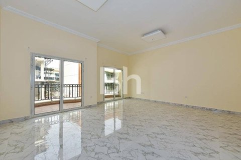 Maison de ville à louer à Jumeirah Village Circle, Dubai, EAU 4 chambres, 231 m2 № 645315 - photo 1