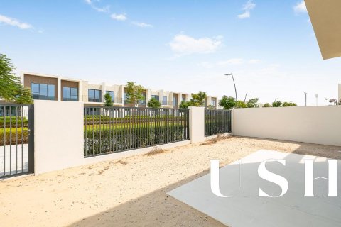 Řadový dům v The Valley, Dubai, SAE 4 ložnice, 257 m² Č.: 623603 - fotografie 25