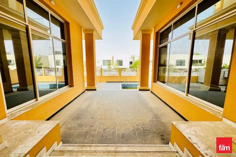 Villa til leie i Al Furjan, Dubai, Emiratene 5 soverom, 525 kvm Nr. 689168 - Foto 23