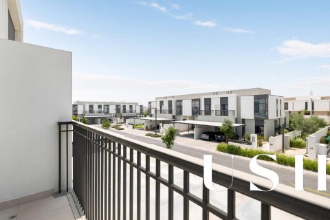 Al Furjan、Dubai、UAE にあるヴィラ販売中 4ベッドルーム、358 m2、No620496 - 写真 2