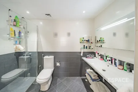 וילה למכירה ב The Lakes, Dubai, איחוד האמירויות  3 חדרי שינה, 243 מ"ר, מספר 649704 - תמונה 10