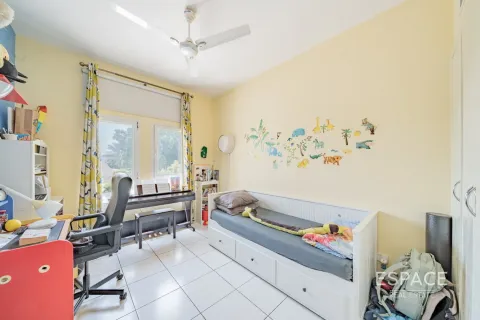 Villa til salgs i The Lakes, Dubai, Emiratene 3 soverom, 282 kvm Nr. 649705 - Foto 10