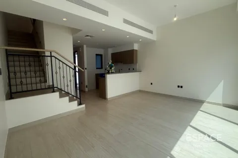 Adosado en venta en Damac Lagoons, Dubai, EAU 3 dormitorios, 144 m2 № 649702 - foto 4
