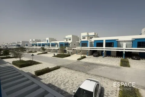 Adosado en venta en Damac Lagoons, Dubai, EAU 3 dormitorios, 144 m2 № 649702 - foto 9