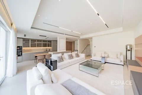 Villa sa Arabian Ranches, Dubai, UAE 4 silid-tulugan, 232 sq.m. № 649708 - larawan 2