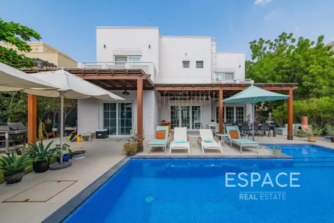 Villa itt: Meadows, Dubai, EAE, 5 hálószoba, 343 m², azonosító: 649707 - fénykép 16