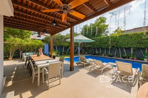 Villa itt: Meadows, Dubai, EAE, 5 hálószoba, 343 m², azonosító: 649707 - fénykép 18