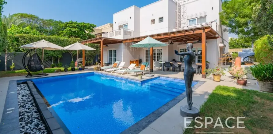 Villa itt: Meadows, Dubai, EAE, 5 hálószoba, 343 m², azonosító: 649707