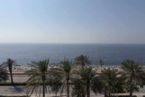 Apartamento en Palm Jumeirah, Dubai, EAU 90 m² № 698815