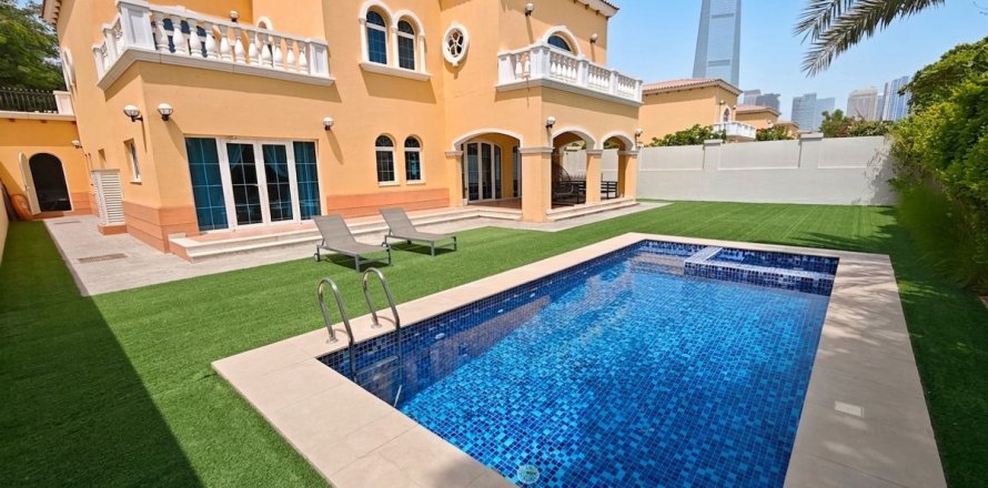 Villa sa Jumeirah Park, Dubai, UAE 5 silid-tulugan, 694.3 sq.m. № 726216