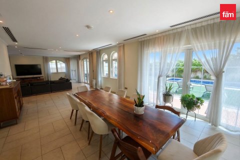 Villa sa Jumeirah Park, Dubai, UAE 5 silid-tulugan, 694.3 sq.m. № 726216 - larawan 9