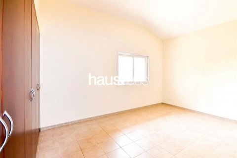 Vila di Dubai Investment Park, UAE 5 bilik tidur, 577 meter persegi № 625171 - foto 13