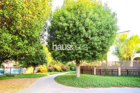 Vila di Dubai Investment Park, UAE 5 bilik tidur, 577 meter persegi № 625171 - foto 16