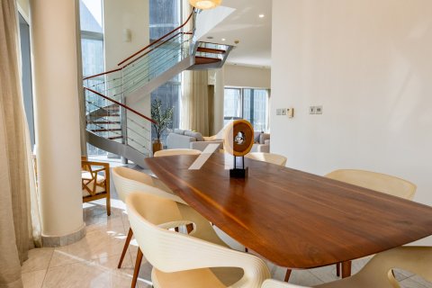 Apartman u DIFC, Dubai, UAE 2 spavaćih soba, 166 m2 Br. 690729 - fotografija 17