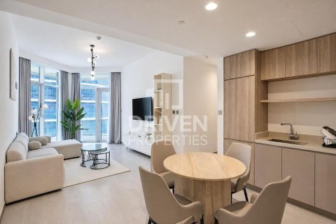 Apartmen di Business Bay, Dubai, UAE 2 bilik tidur, 102.29 meter persegi № 765696 - foto 1