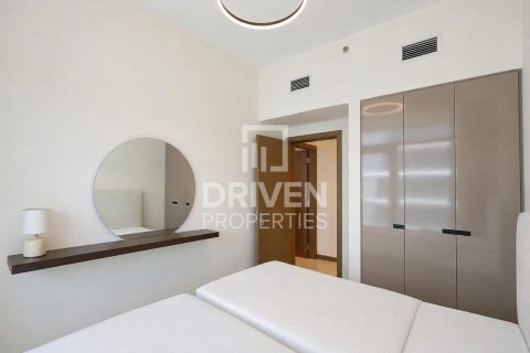 Apartmen di Business Bay, Dubai, UAE 2 bilik tidur, 102.29 meter persegi № 765696 - foto 10