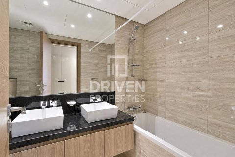 Apartmen di Business Bay, Dubai, UAE 2 bilik tidur, 102.29 meter persegi № 765696 - foto 14