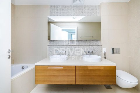 Appartement te huur in Downtown Dubai (Downtown Burj Dubai), Dubai, VAE 2 slaapkamers, 114.36 vr.m., nr 765692 - foto 11