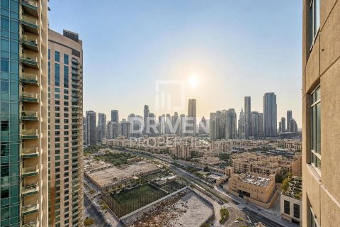 Downtown Dubai (Downtown Burj Dubai), Dubai, BAE’de kiralık daire 2 yatak odası, 120.59 m&sup2; No 765691 - fotoğraf 18