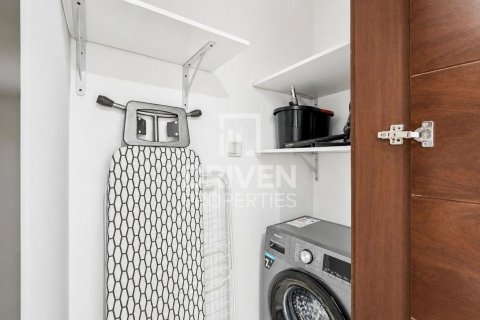 Downtown Dubai (Downtown Burj Dubai), Dubai, BAE’de kiralık daire 2 yatak odası, 120.59 m&sup2; No 765691 - fotoğraf 16