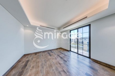 Vilă de vânzare în Abu Dhabi, EAU 5 dormitoare, 580 mp.  №596996 - poză 2