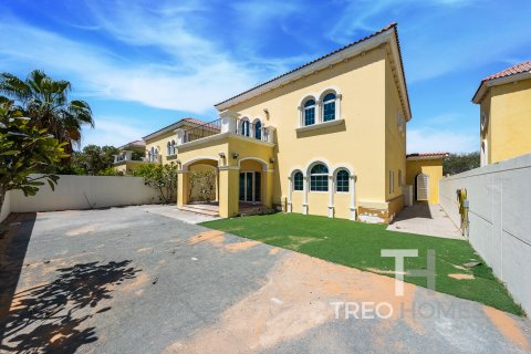 Vila v Jumeirah Park, Dubai, SAE 3 ložnice, 328 m² Č.: 597623 - fotografie 1