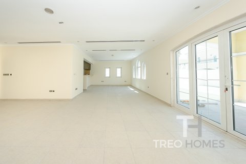Vila v Jumeirah Park, Dubai, SAE 3 ložnice, 328 m² Č.: 597623 - fotografie 17