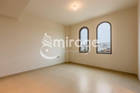 Villa itt: Khalifa City, Abu Dhabi, EAE, 4 hálószoba, 587 m², azonosító: 597221 - fénykép 5