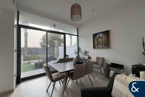 Vilă de închiriat în Arabian Ranches 3, Dubai, EAU 3 dormitoare, 129 mp.  №671319 - poză 3