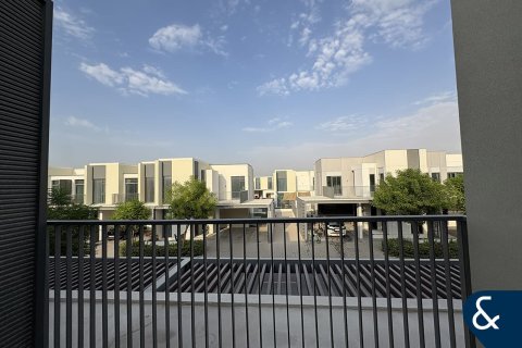 Vilă de închiriat în Arabian Ranches 3, Dubai, EAU 3 dormitoare, 129 mp.  №671319 - poză 11