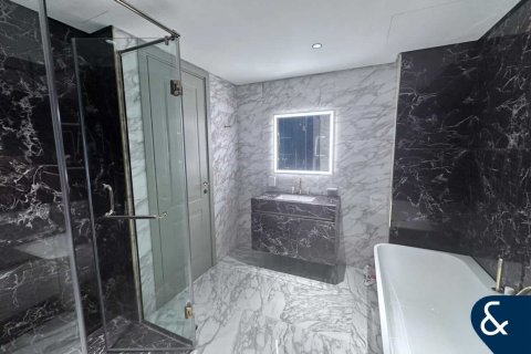 Apartment in Al Furjan, Dubai, UAE 3 bedrooms, 203 sq.m. № 671318 - photo 6