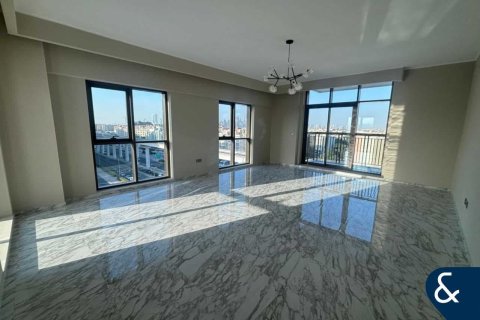 Apartment in Al Furjan, Dubai, UAE 3 bedrooms, 203 sq.m. № 671318 - photo 1