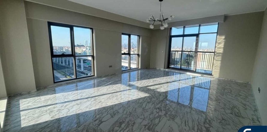 Apartment in Al Furjan, Dubai, UAE 3 bedrooms, 203 sq.m. № 671318