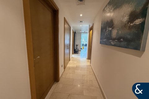 Dubai Marina, Dubai, संयुक्त अरब अमीरात में अपार्टमेंट, 3 बेडरूम, 216 वर्ग मीटर, संख्या 671328 - फ़ोटो 24