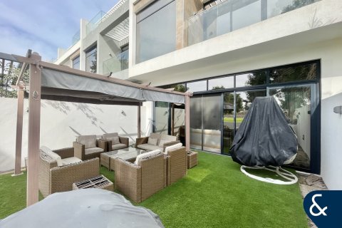 Vilă de închiriat în Jumeirah Golf Estates, Dubai, EAU 4 dormitoare, 178 mp.  №671317 - poză 2