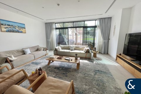 Vilă de închiriat în Jumeirah Golf Estates, Dubai, EAU 4 dormitoare, 178 mp.  №671317 - poză 5