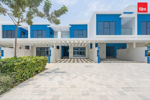 Townhouse sa Dubai, UAE 4 silid-tulugan, 144 sq.m. № 738570