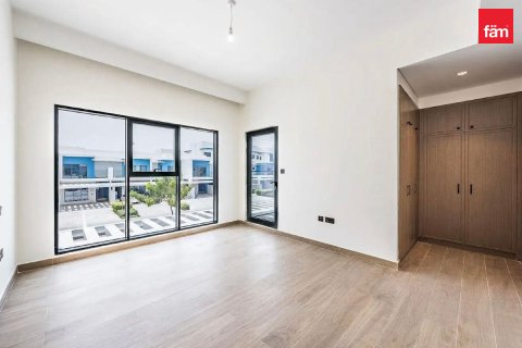 Σπίτι σε Dubai, ΗΑΕ 4 υπνοδωμάτια, 144 τ.μ. Αρ. 738570 - φωτογραφία 2