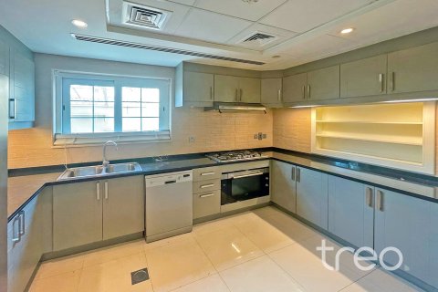 Willa do wynajęcia w Jumeirah Park, Dubai, ZEA 5 sypialnie, 435.62 mkw., nr 733457 - zdjęcie 5