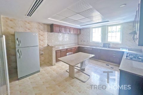 فيلا للإيجار في Jumeirah Park، دبي، الإمارات العربية المتحدة 4 غرفة نوم ، 402.73 متر مربع ، رقم 733455 - صورة 4