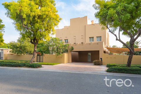 Vila di Arabian Ranches, Dubai, UAE 5 bilik tidur, 505.67 meter persegi № 733456 - foto 1