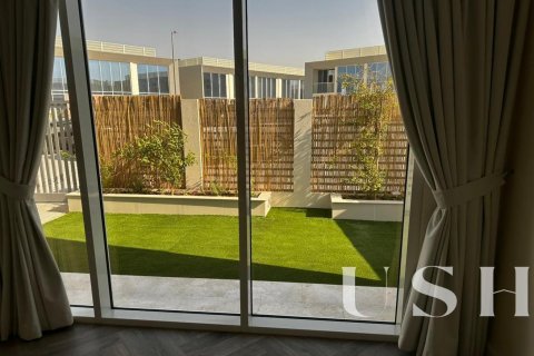 Řadový dům v Dubai Land, SAE 2 ložnice, 106 m² Č.: 621082 - fotografie 7